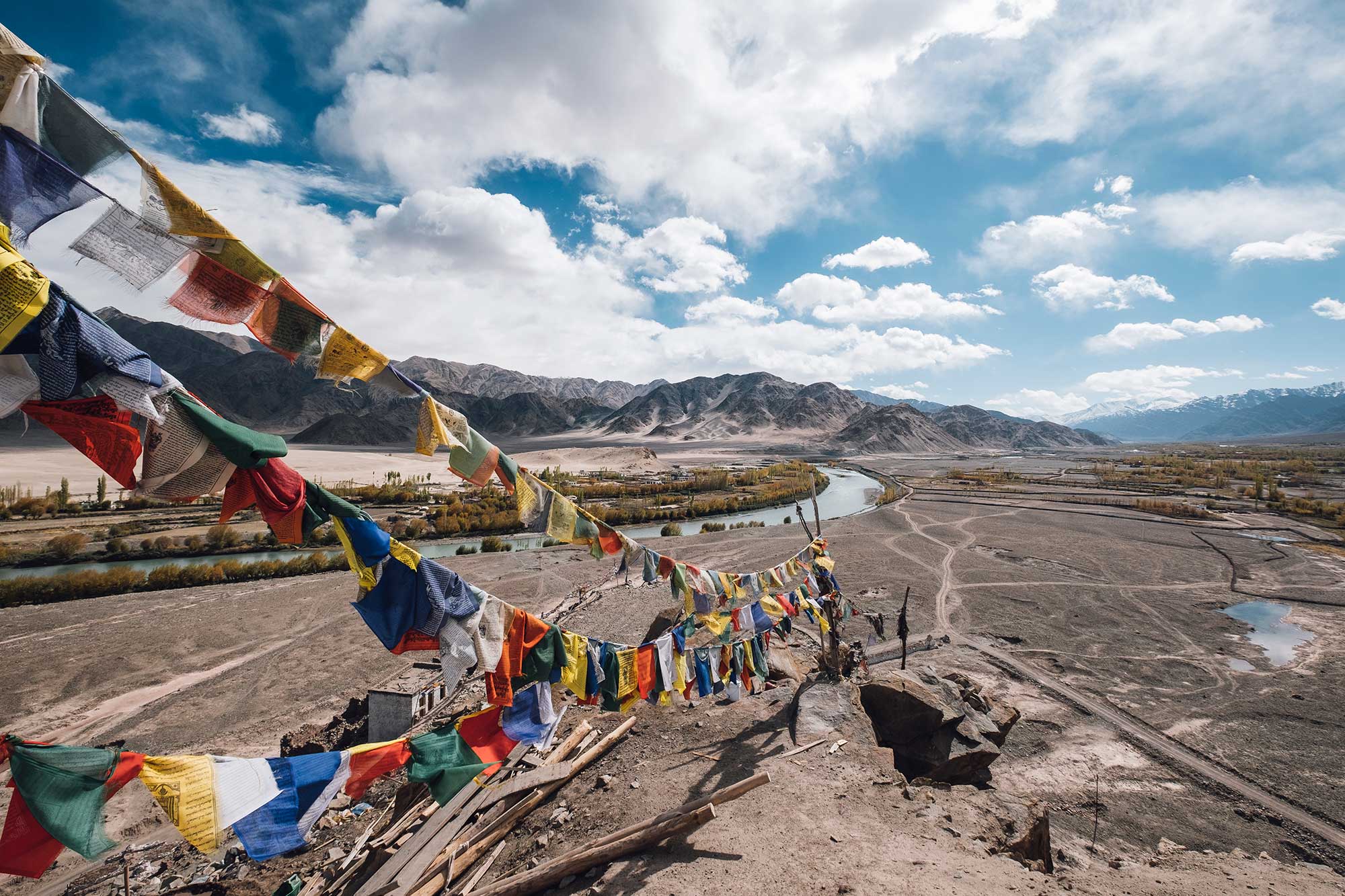 leh-ladak-flag-faith-mountain